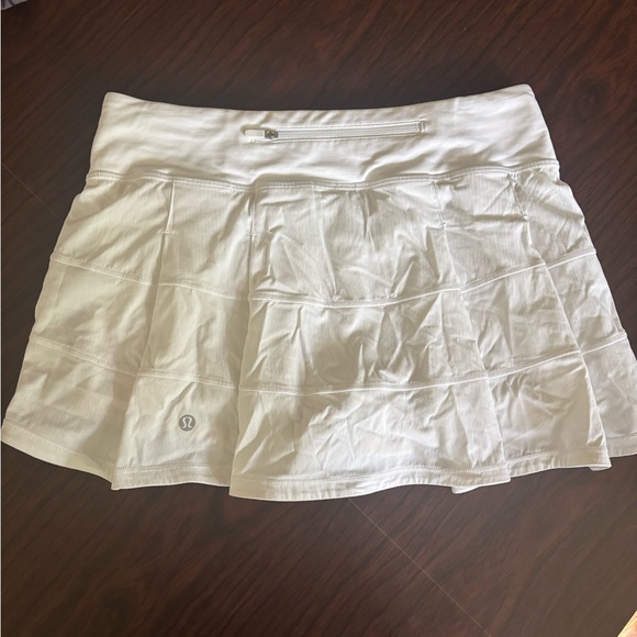 lululemon athletica White Skirt - Picture 2 of 3